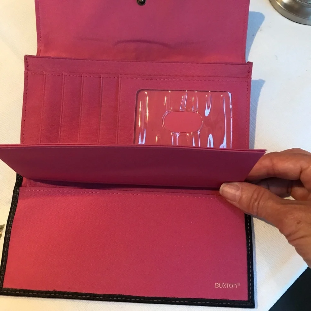 NWOT Button wallet and phone carrier/case
